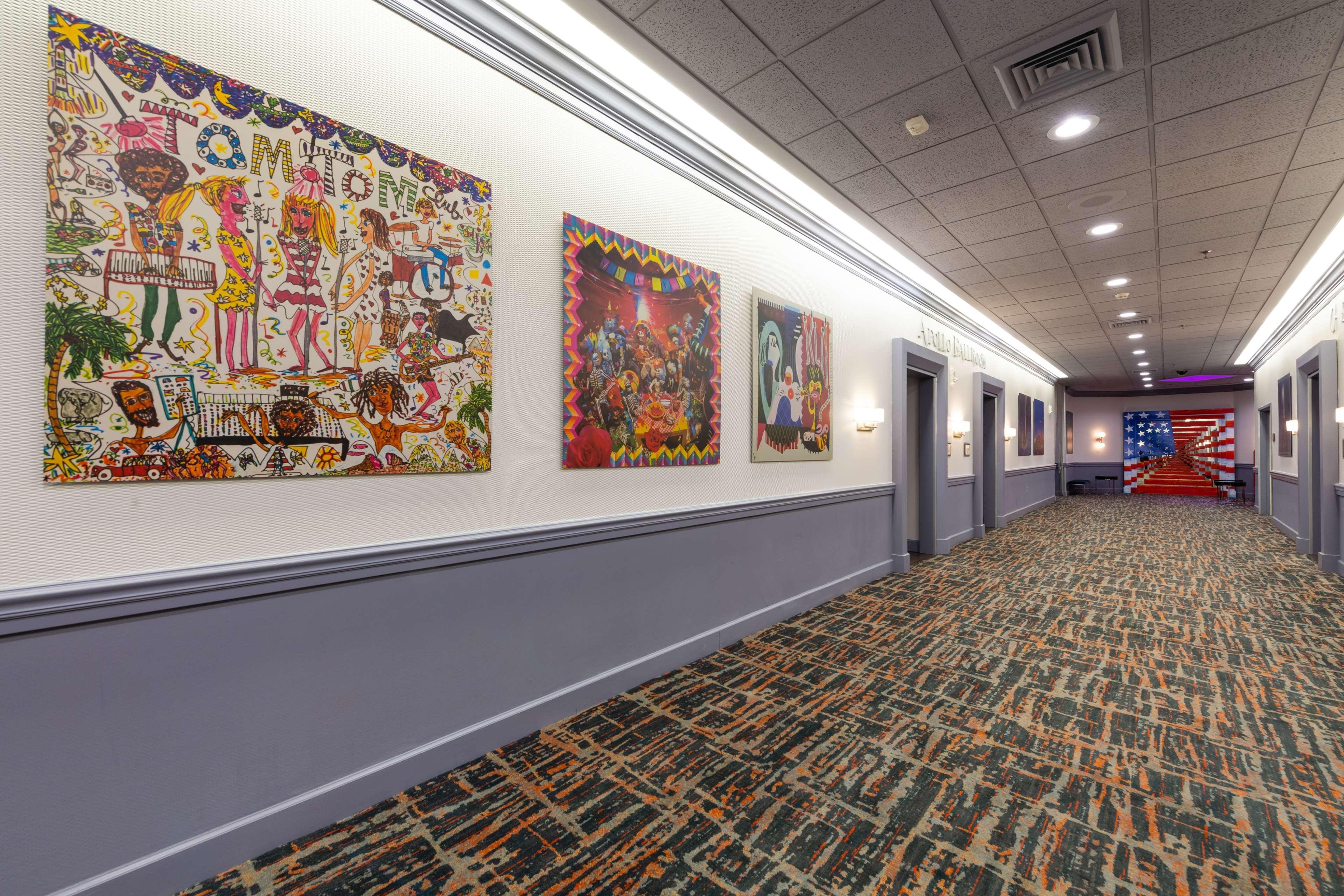 The Verve Boston Natick, Tapestry Collection By Hilton Esterno foto